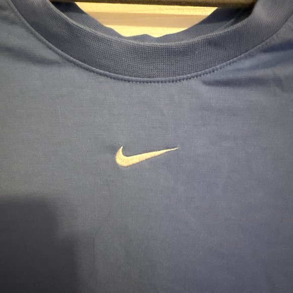 Nike Sportswear Essential Women's Slim Cropped T-Shirt - Size XL - Polar Blue - Picture 4 of 6